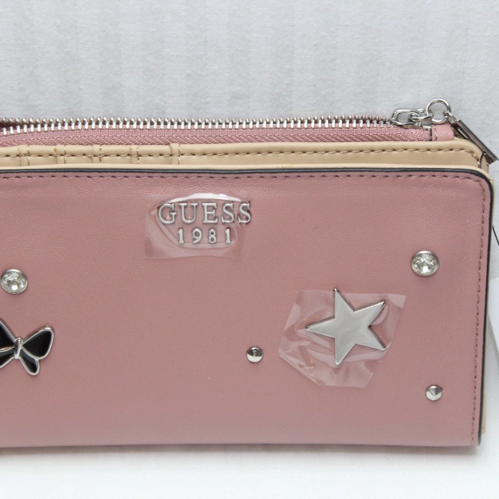 GUESS Women's Beville Smartphone Wallet wristlet - Picture 2 of 5